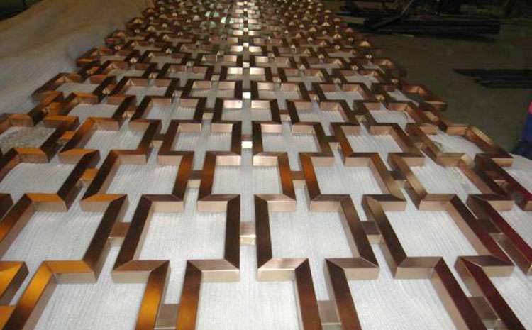 原来不锈钢也会生锈?美观的不锈钢制品又是如何生产出来的呢?-苏州德宇食品科技研发有限公司 原来不锈钢也会生锈?美观的不锈钢制品又是如何生产出来的呢?-苏州德宇食品科技研发有限公司