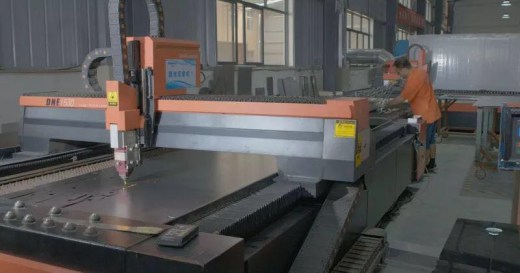 钣金加工激光切割精度除了设备本身还有哪些其他因素？-苏州德宇食品科技研发有限公司